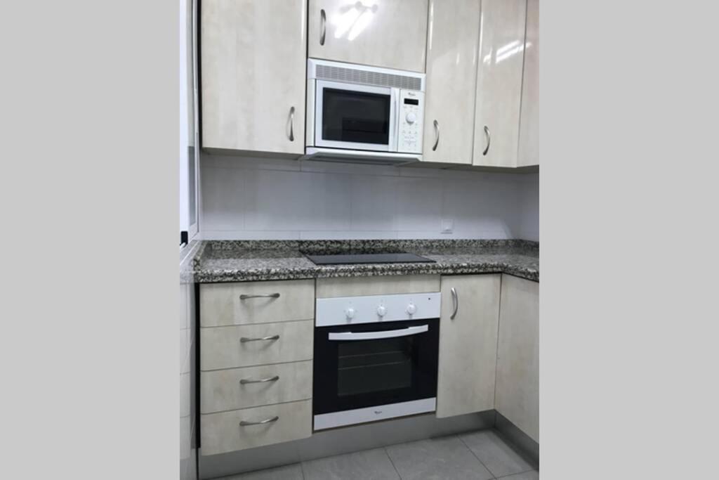 Ac Triana Arellano Apartment เซบีญา ภายนอก รูปภาพ