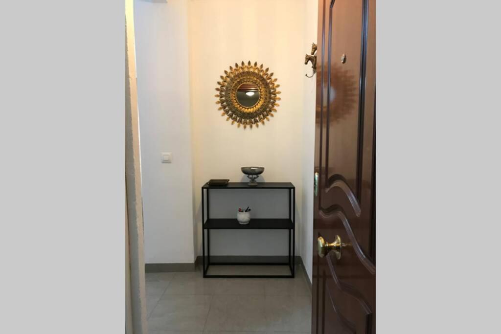 Ac Triana Arellano Apartment เซบีญา ภายนอก รูปภาพ